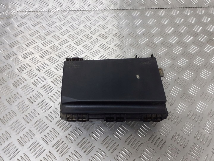 фото №1, Коробка предохранителей opel zafira b 1.9 cdti 13206754 hb