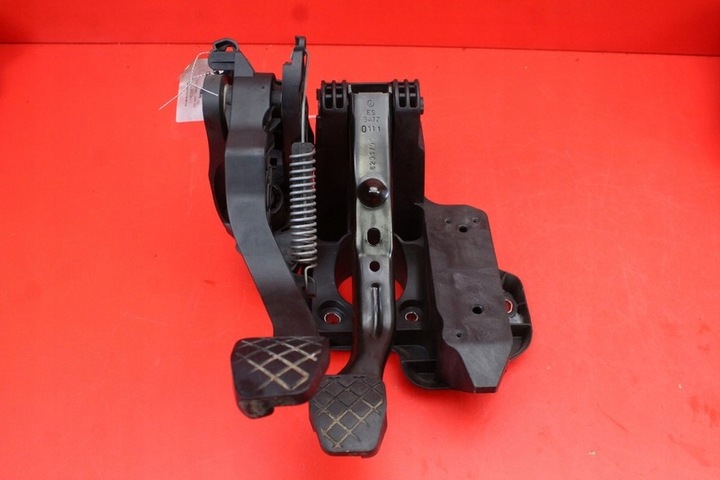 фото №1, Педаль педали сцепление тормоз 6r0721117b 6r1721058 vw polo 5 v 6r 09-15