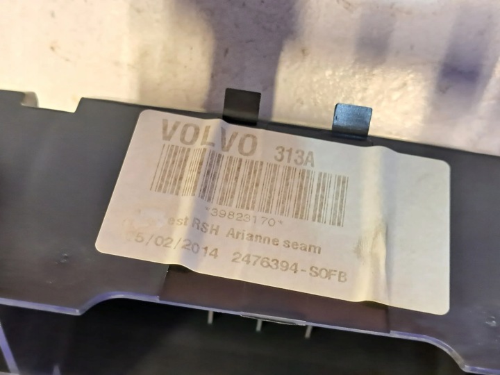 фото №5, Volvo s60 2015 подлокотники