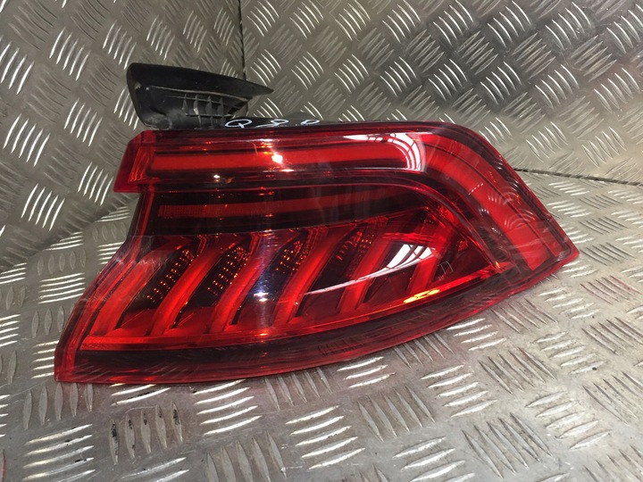 фото №1, Лампа правая задняя правые зад audi q8 4m 4m8 matrix 4m8945070b 18-