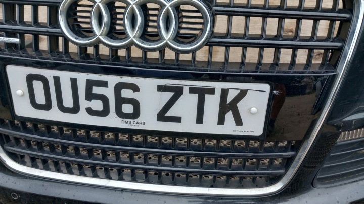 фото №8, Audi q7 s-line 4l бампер перед lc9x pdc розпилювач галоген
