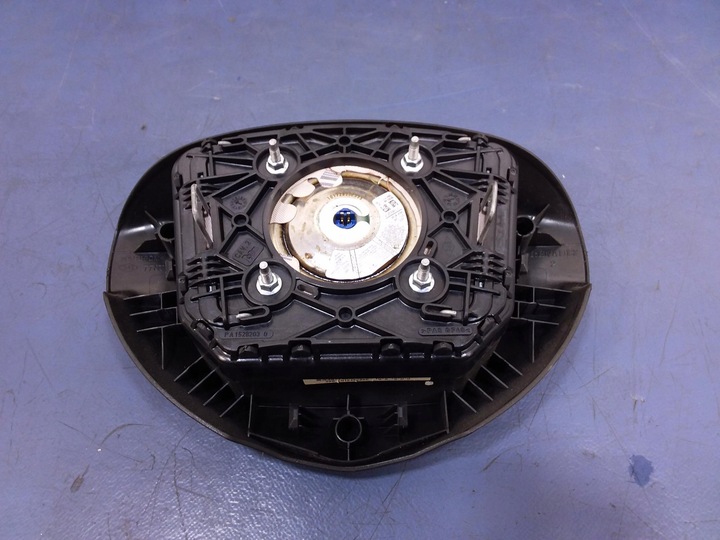 фото №11, Duster i 10-13 панель консоль подушки ремені eu kpl