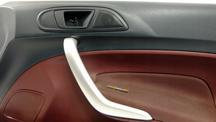 фото №4, Ford fiesta mk7 обивка боковина дверь правые перед 5d