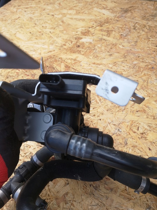 фото №14, Mercedes a-klasa w177 помпа воды шланги a1770073599 a0005003800 a0005061300