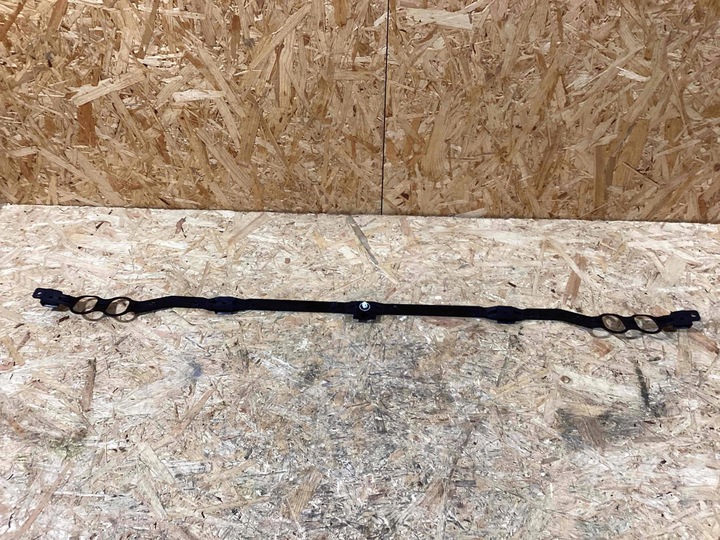 фото №1, Porsche macan планка монтажна спойлера 95b827933