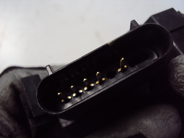 фото №5, Замок дверь правые зад ford fiesta mk7 hb