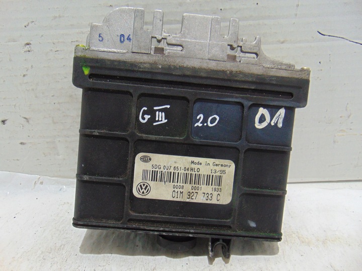 фото №1, Компьютер двигателя vw golf iii 2.0 01m927733c