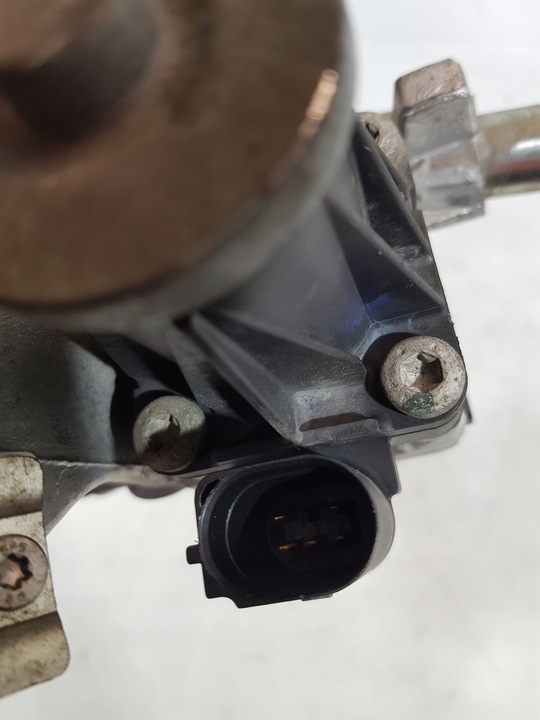 фото №8, Радіатор вихлопних газів egr 9u3q-9u438-da peugeot 407 citroen c5 3.0 hdi dt20c