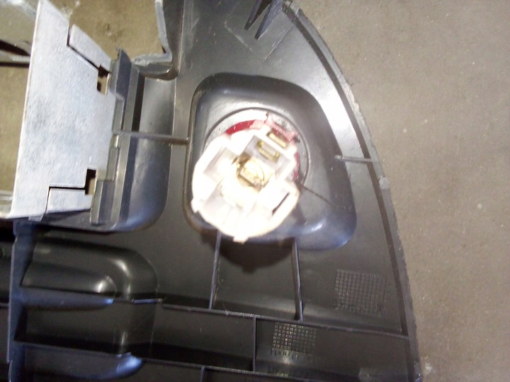 фото №13, Mercedes sprinter рамка консоли бардачок a9016801807 a9016893208 a9016890791