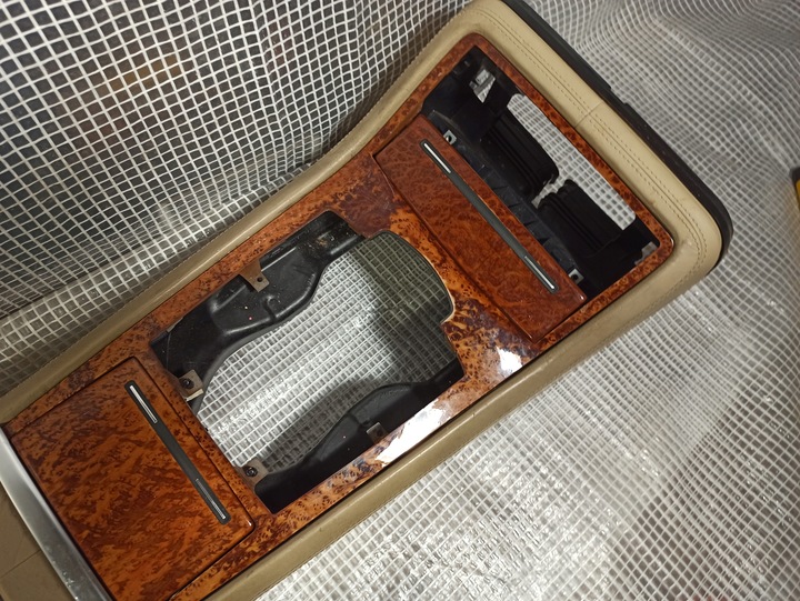 фото №12, Audi a8 d3 довгий тунель зад задній довгий підлокітник шкіра комплектний оббивка стелі