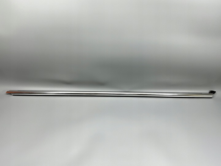 фото №1, Vw passat b8 sedan планка хром дверь левый зад левая задняя 3g5839475n