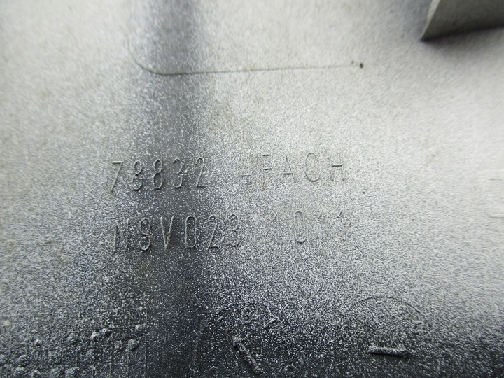 фото №7, E-nv200 14-21 заглушка крышки топлива правая 788324fa0h