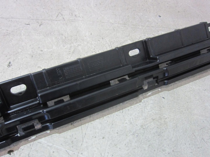 фото №9, Bmw 6 f06 планка крепежная порог правая сторона 7276350 7276348 51777276350