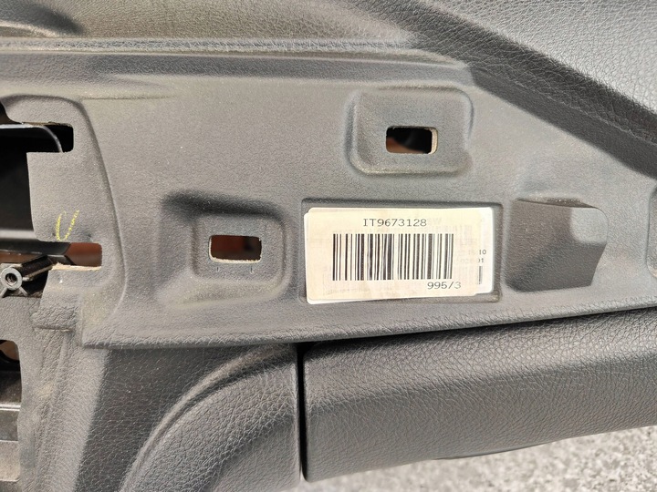 фото №5, Bmw f30 f31 f32 f34 f36 f80 f82 панель роздавальна консоль чорна + подушка безпеки