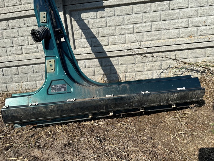 фото №5, Порог стойка правые обшивка mercedes w211