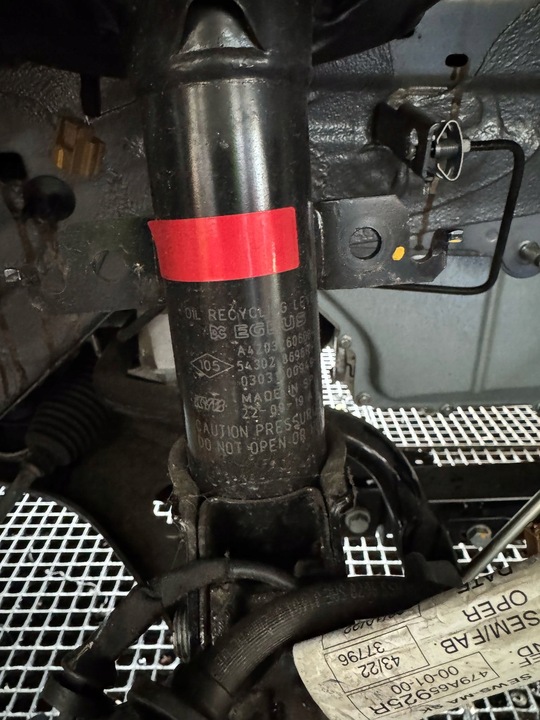 фото №3, Renault kangoo iii iv 2022 e-tech левая поворотный кулак амортизатор ступица перед