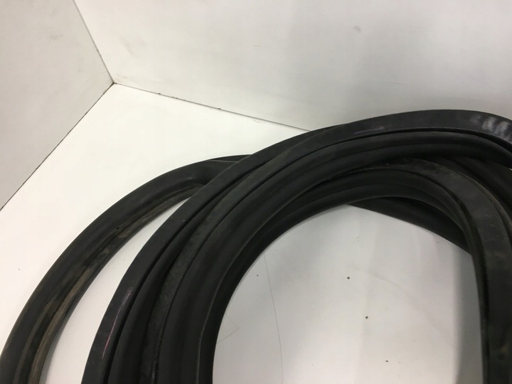 фото №13, Прокладка кришки багажника audi a4 b7 2004-2008 combi 8e9827705