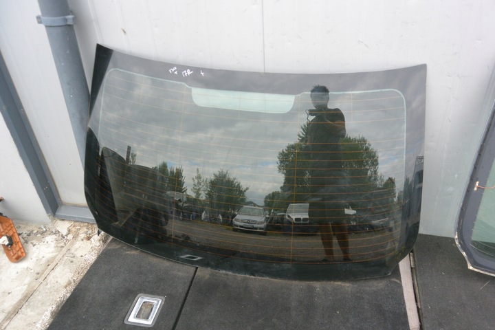 фото №1, Стекло зад задняя тонированная 17 год bmw 3-seria f30