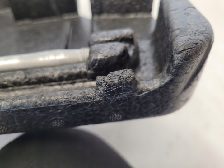 фото №7, Mercedes w203 вкладка багажника a2038990161