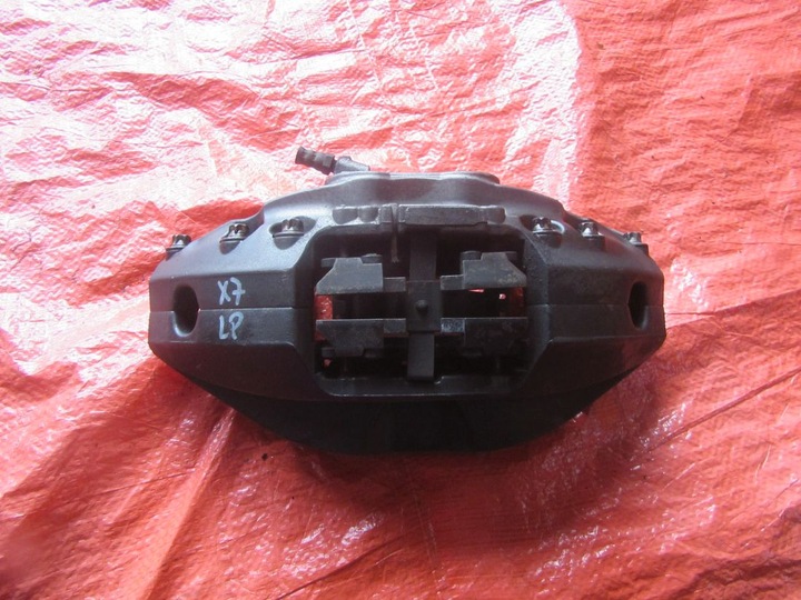 фото №1, Bmw x7 g07 4.4i 2020 суппорт тормозной левый перед