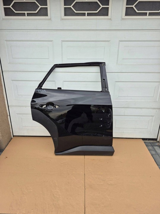 фото №1, Дверь зад правые toyota bz4x b24x 2021- з рейками оригинал