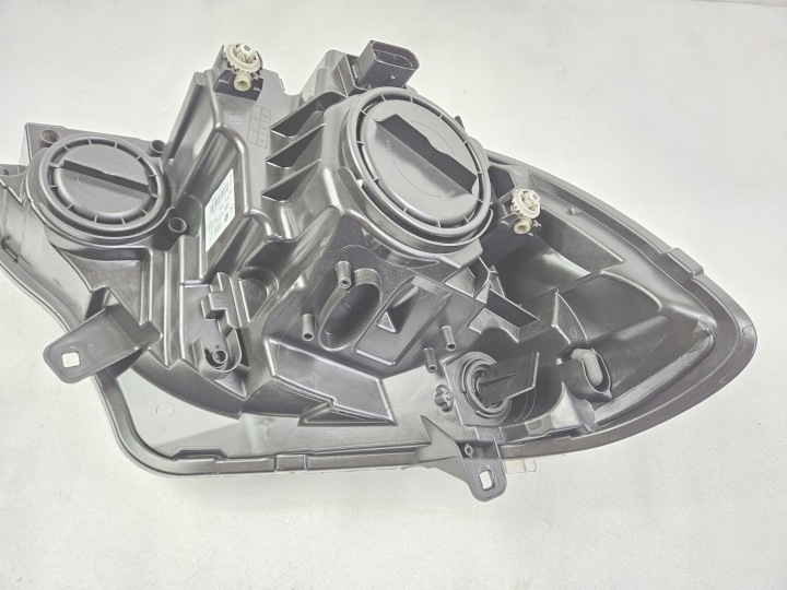 фото №10, Левая фара передняя mercedes sprinter ii 2 w906 a906 a9068202361 рестайлинг обычная