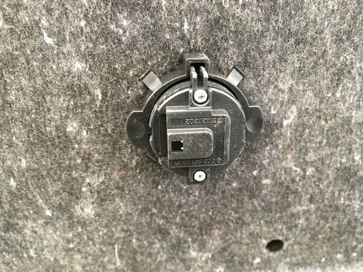 фото №6, Mercedes w203 00-07 оббивка кришки зад sedan