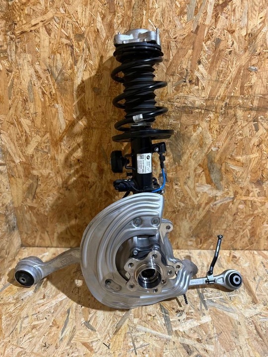 фото №1, Поворотный кулак левая ступица амортизатор bmw 3 g20 g21 lci 4x4 6878611 5km 23r