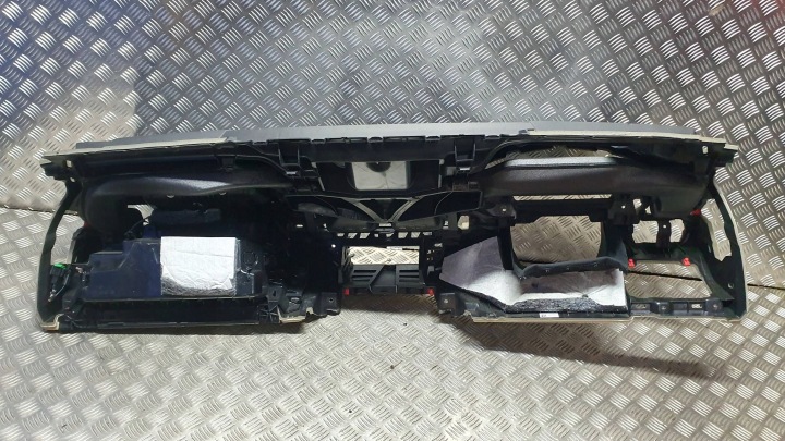 фото №9, Торпедо раздаточная капот консоль bmw 5 g30 g31 head up hud 17- 9388648-15