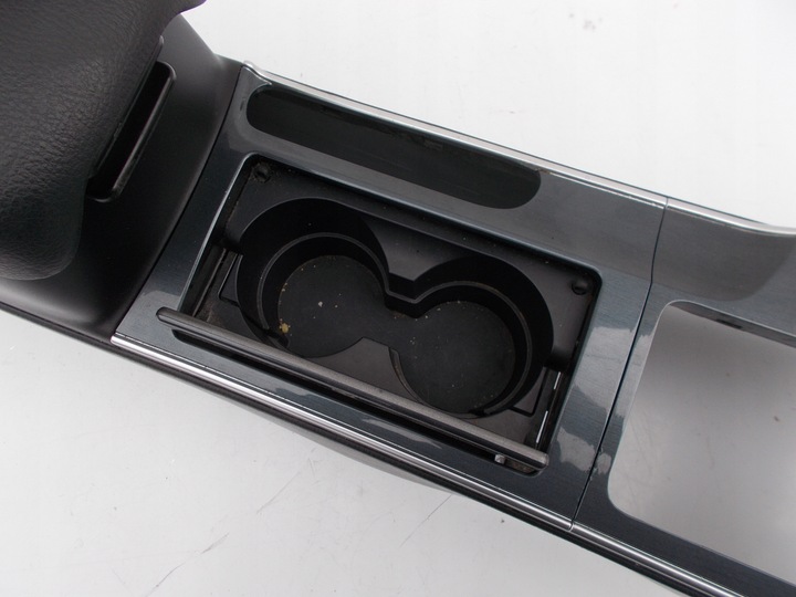 фото №6, Підлокітник кришка кріплення mazda 6 рестайлінг gg gy