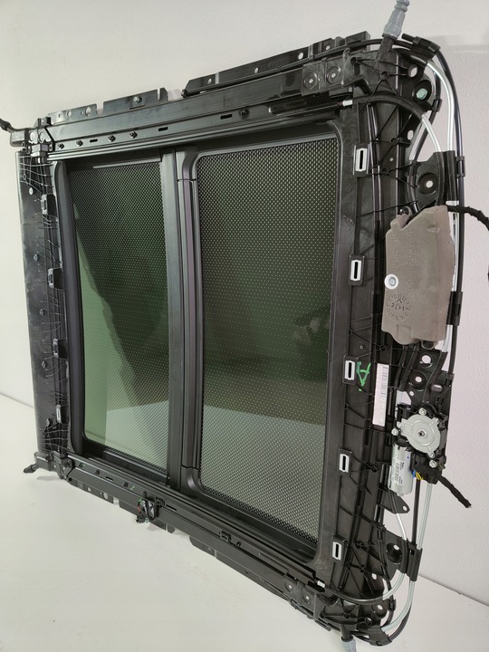 фото №15, Люк скляний панорама sky lounge bmw g06 f96