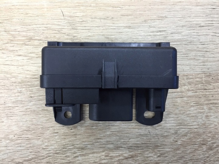 фото №9, Блок управления реле свечей накаливания do mercedes w209 w202 w203 w210 w211