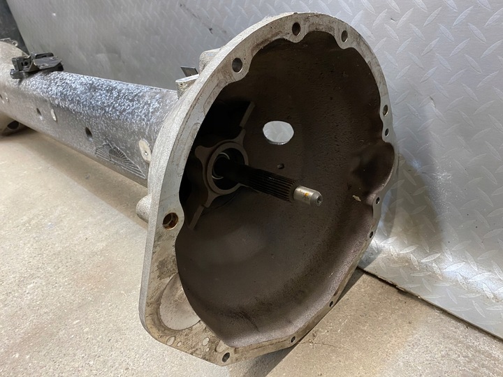 фото №13, Wał привідний з корпус aston martin db9 5.9 v12 4g43-7b084-bf