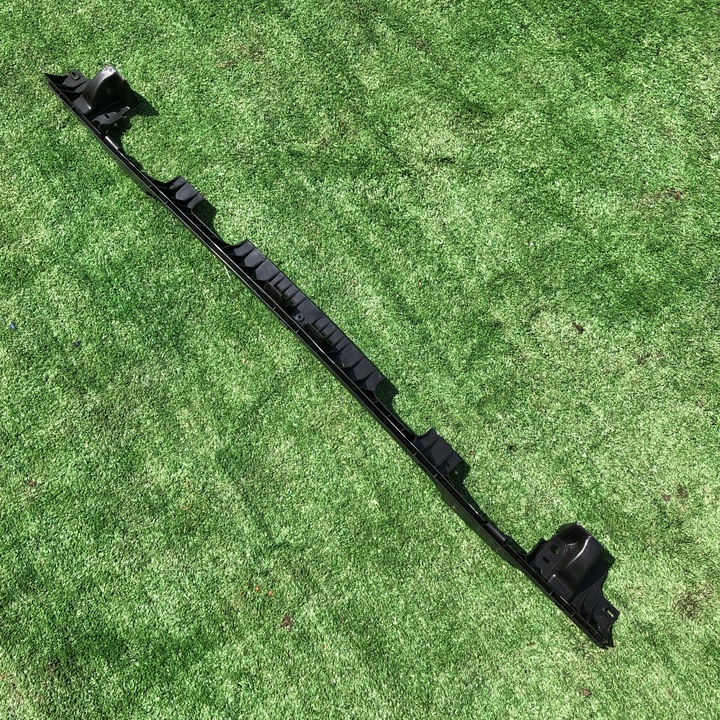 фото №1, Ковзун бампера зад volkswagen vw transporter t5