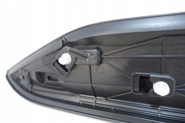 фото №8, Skoda superb iii 3v спортлайн 2015- планка дверь левый зад 3v0853595a