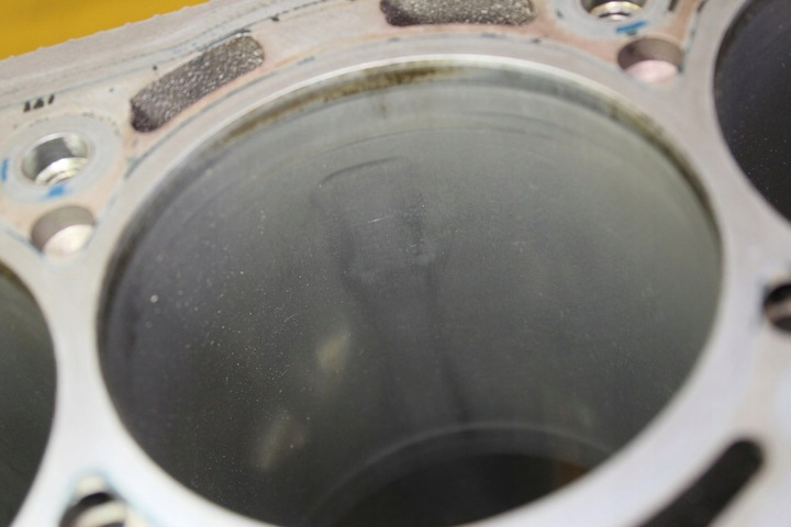 фото №10, Блок двигуна na столик a6 c6 bxa 5.2 v8 v10 v12