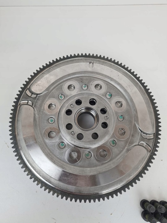 фото №16, Колесо маховики двухмассовый sachs 2294 001 388 240mm bmw e36 e39 ze винтами