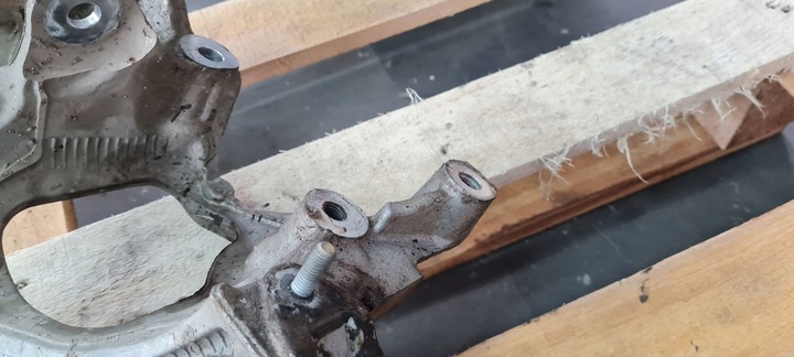 фото №9, A4 b9 8w рестайлінг лапи кронштейн кріплення санки ліві лівий перед 8w0399295e a5