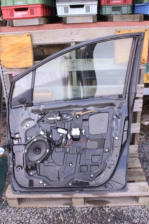 фото №8, Двері праві перед комплектні mazda 5 cr
