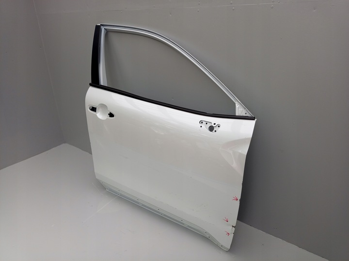 фото №3, Toyota corolla cross двері праві передні =