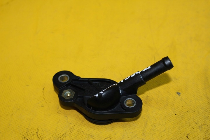 фото №1, Штуцер воды a6 c7 golf vii 06k121132