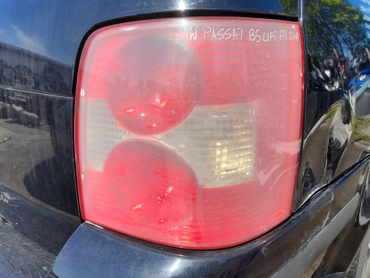фото №9, Vw passat b5 рестайлінг лампа праві зад права задня універсал