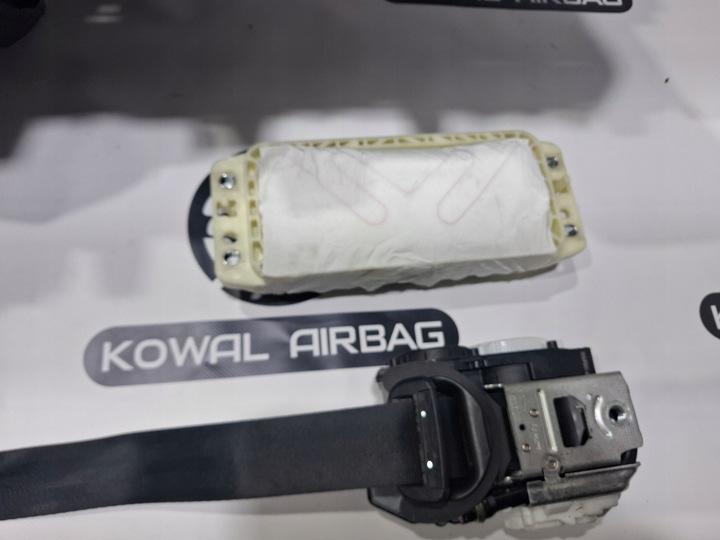 фото №8, Seat cupra formentor 5fg панель консоль подушка безопасности подушки ремни ремонт