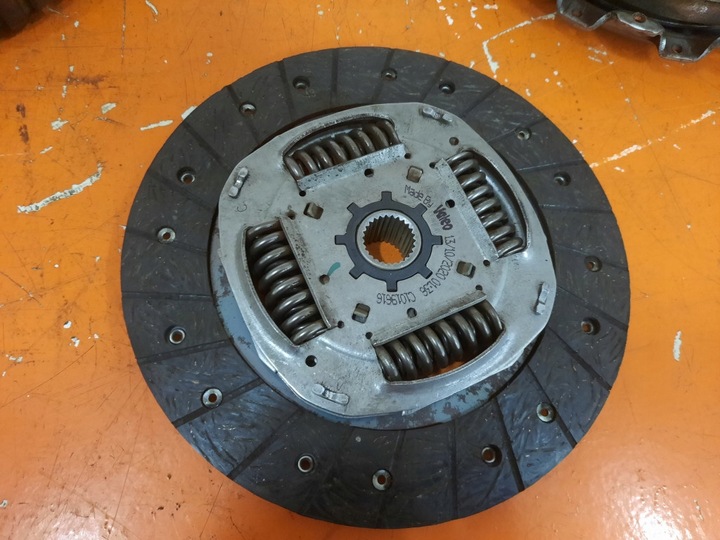 фото №8, Renault clio3 iii 05-09 1.5dci зчеплення колесо двомасовий c1019608 k9k