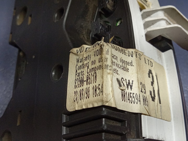 фото №4, Toyota avensis t22 2.0 td 90 km спідометр  прилади eu 83800-85810