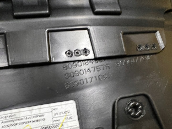 фото №9, Боковина оббивка двері лівий перед dacia sandero iii stepway 2023r eu