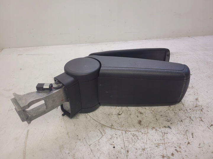 фото №6, Підлокітник перед audi a4 b6 b7 велюр 8e0864207d