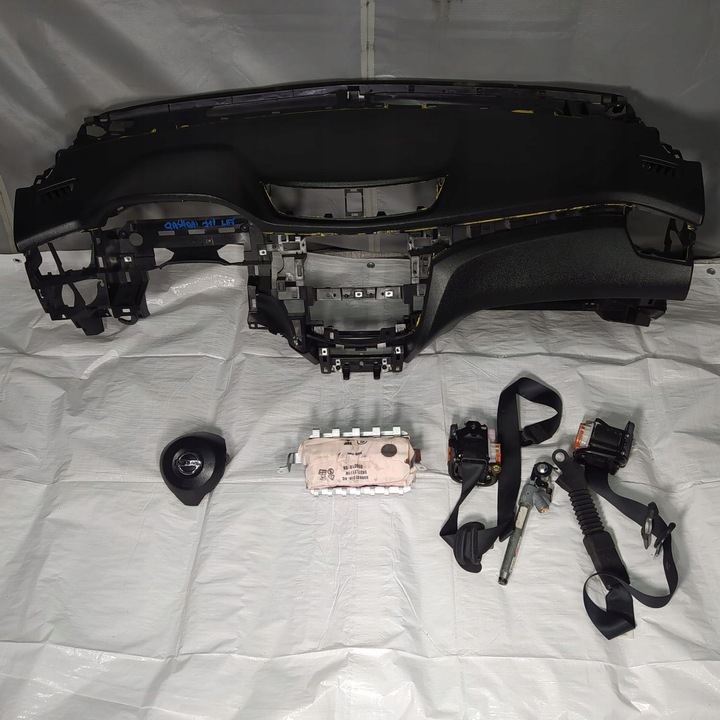 фото №1, Qashqai j11 рестайлинг 2018- панель подушка безопасности подушки ремни