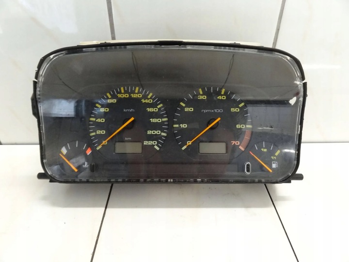 фото №1, Seat cordoba i 1.6 b 2001 спидометр приборы спидометр 6k0919033fr