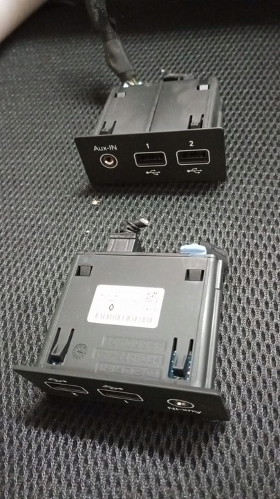 фото №9, Гнездо зарядное устройство usb модуль соединитель renault clio v captur ii 280231553r